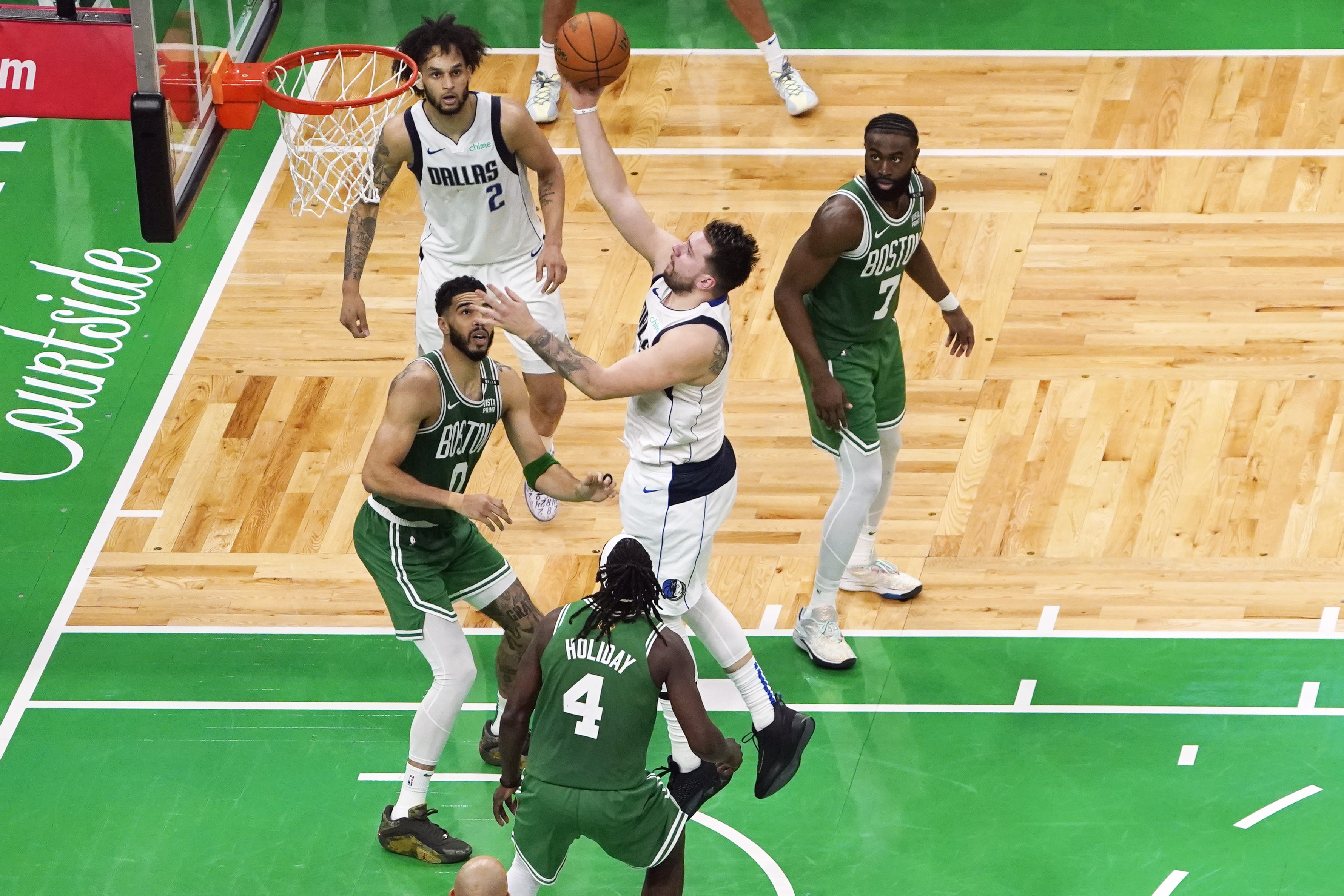 绿军新赛季表现不尽如人意,球迷呼吁主帅改变战术的简单介绍 绿军新赛季表现不尽如人意,球迷呼吁主帅改变战术的简单介绍