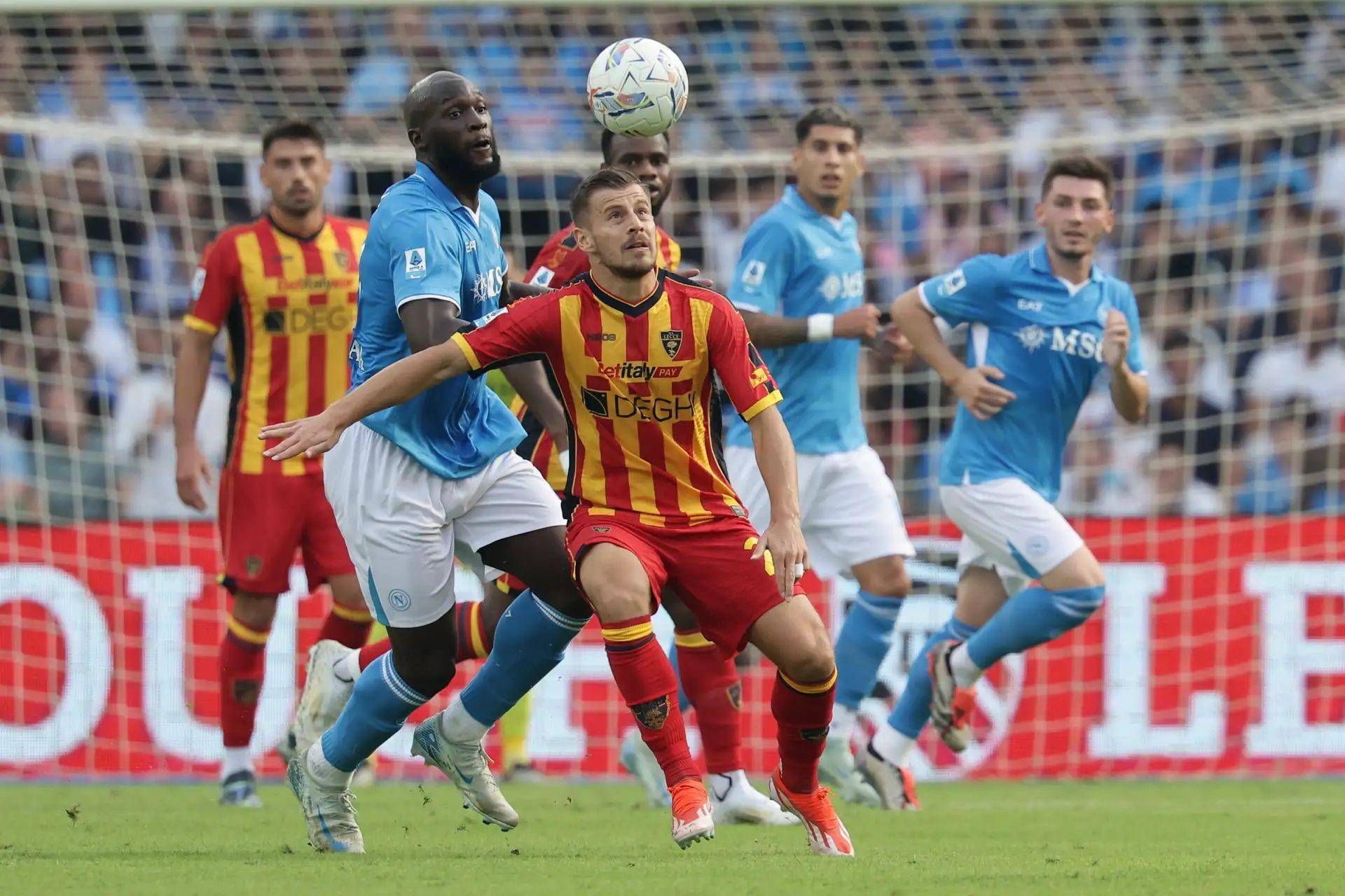 九游娱乐首页-亚特兰大主场负于那不勒斯,斯卡梅卡突破射门的简单介绍