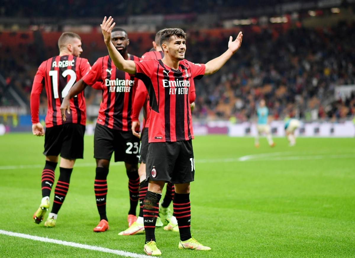 AC米兰宣布签下意甲名将,壮大中场实力的简单介绍 AC米兰宣布签下意甲名将,壮大中场实力的简单介绍