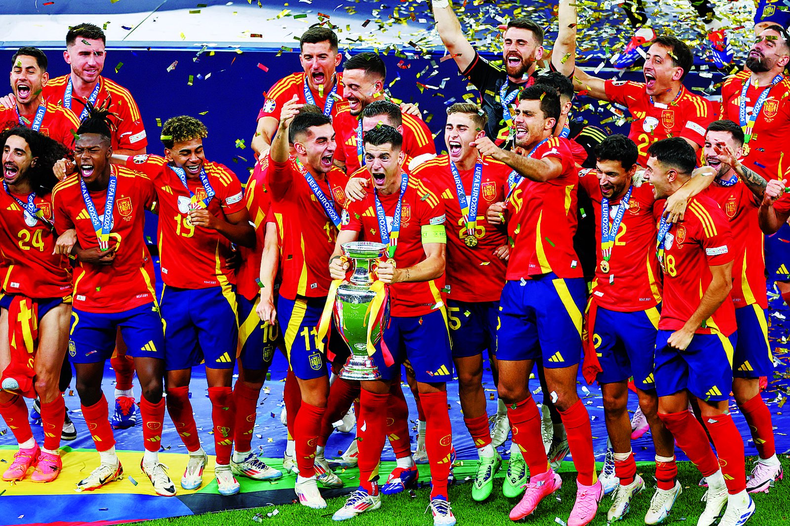 九游体育官方入口-欧洲赛场精彩纷呈,球员拼尽全力的简单介绍