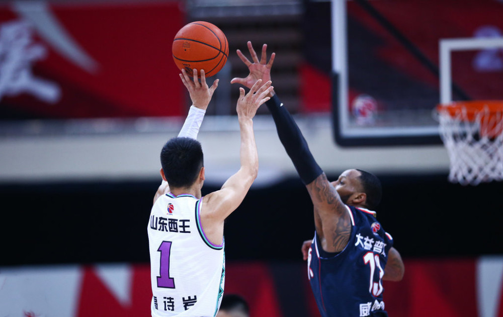 关于尤文图斯客场告负,卫冕之路蒙阴影的信息 关于尤文图斯客场告负,卫冕之路蒙阴影的信息