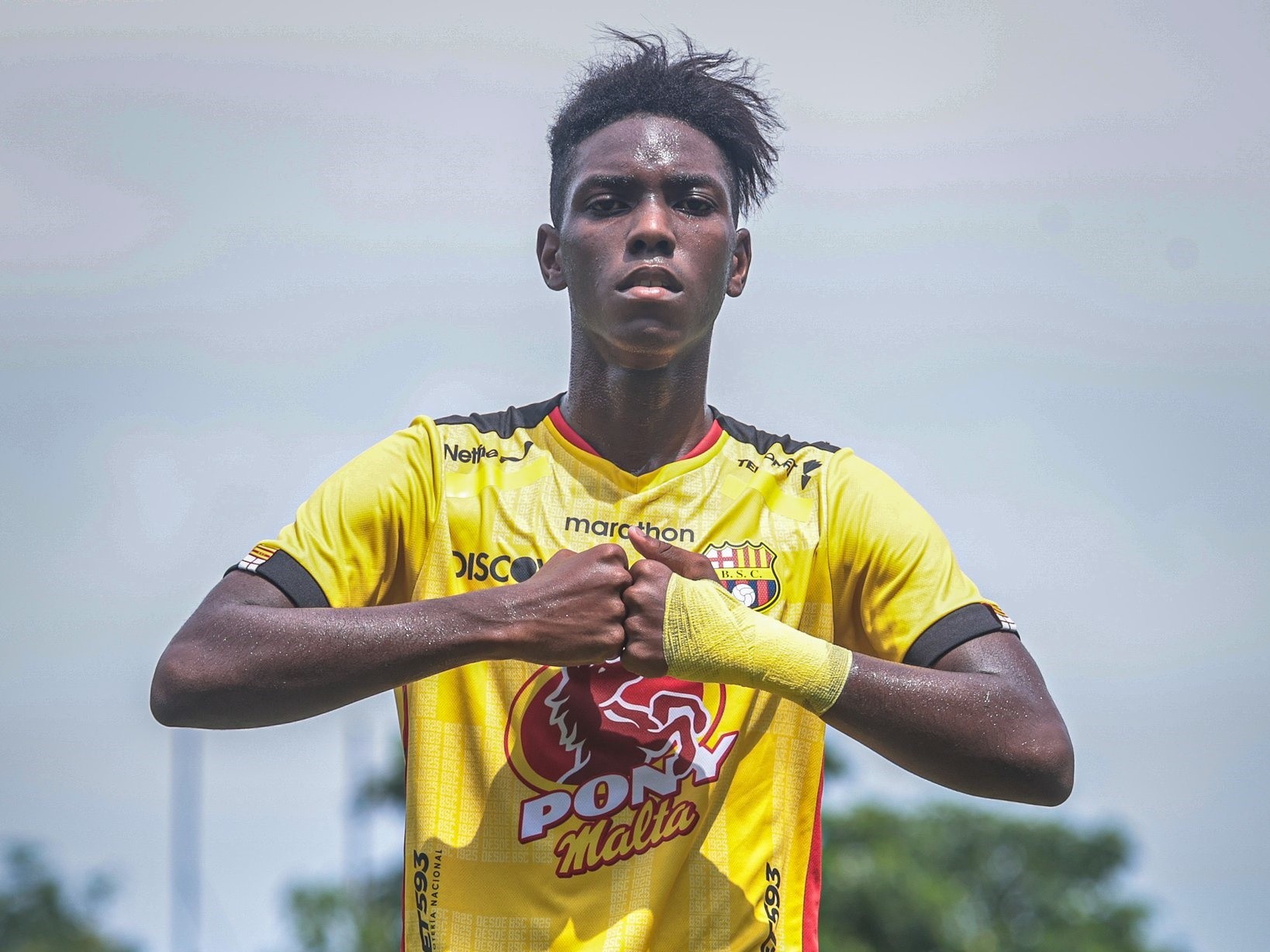 九游APP-巴塞罗那小将表现抢眼,被誉为未来之星的简单介绍