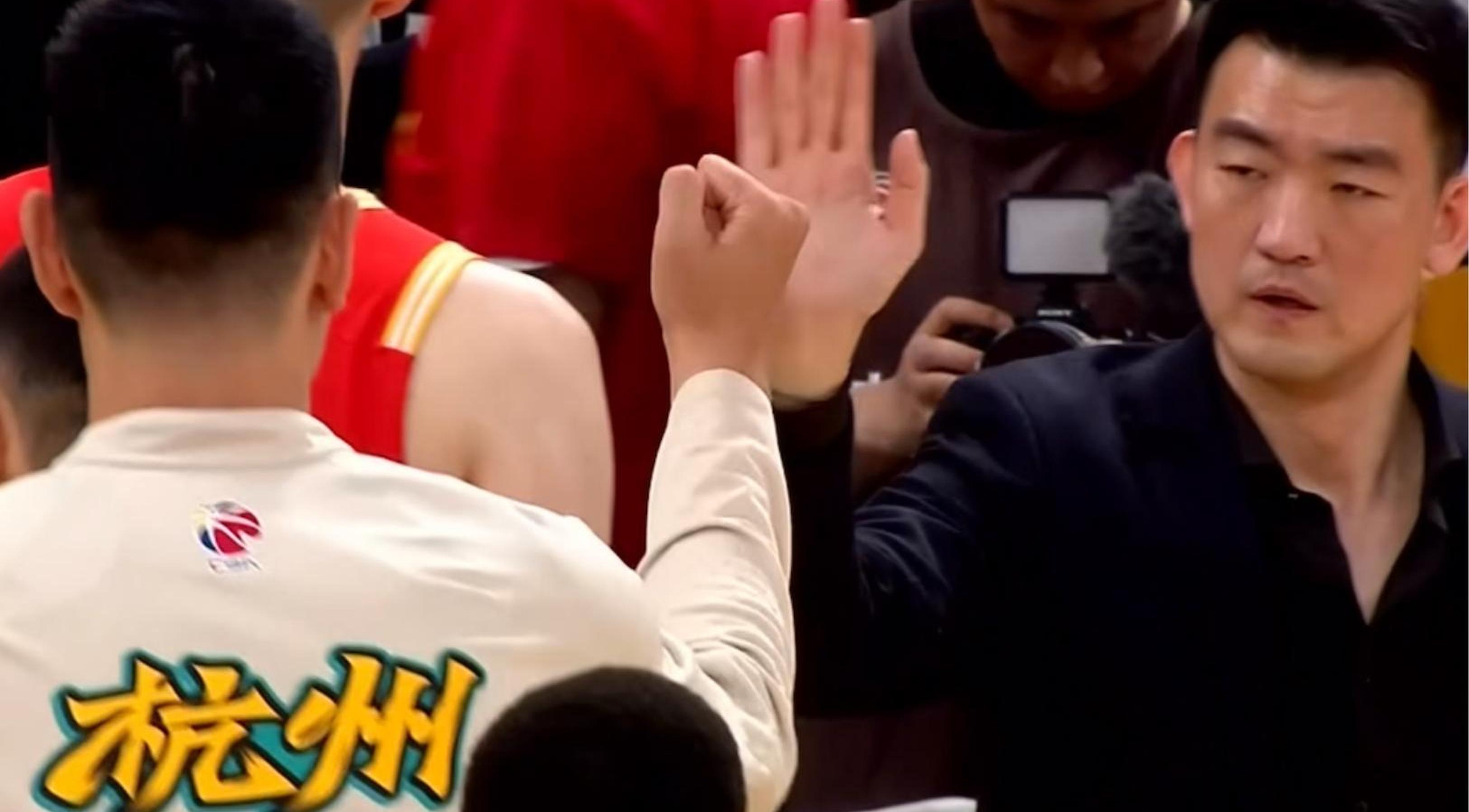 京粤大战落幕,广东队成功卫冠 京粤大战落幕,广东队成功卫冠