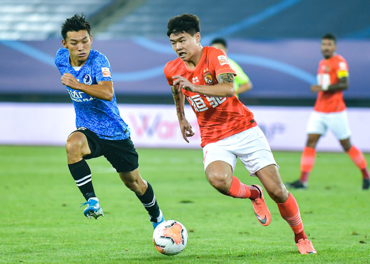 九游体育-苏宁战平泰达,积分榜继续领跑的简单介绍