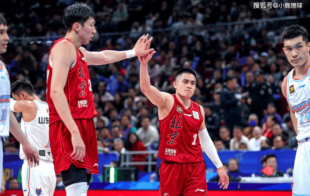 紧张对决!比赛结果悬念重重 紧张对决!比赛结果悬念重重