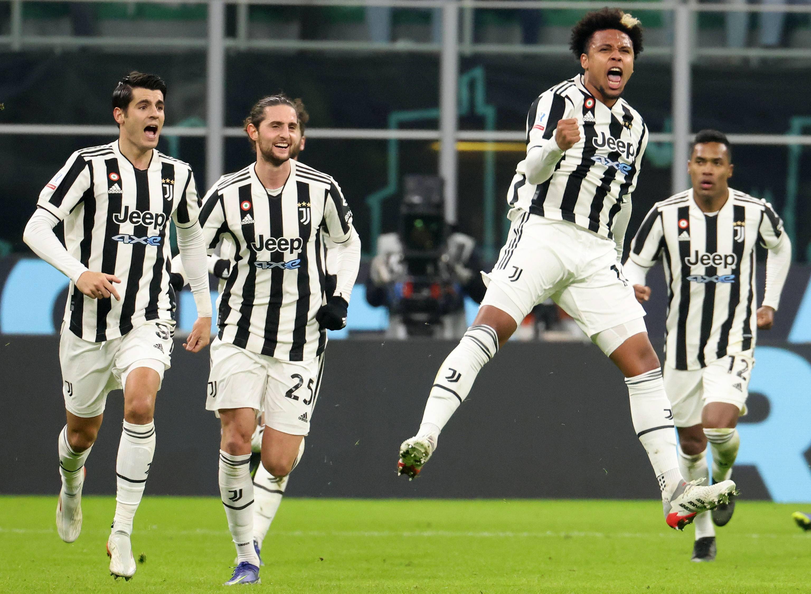 曼联大胜尤文图斯,晋级欧冠八强 曼联大胜尤文图斯,晋级欧冠八强