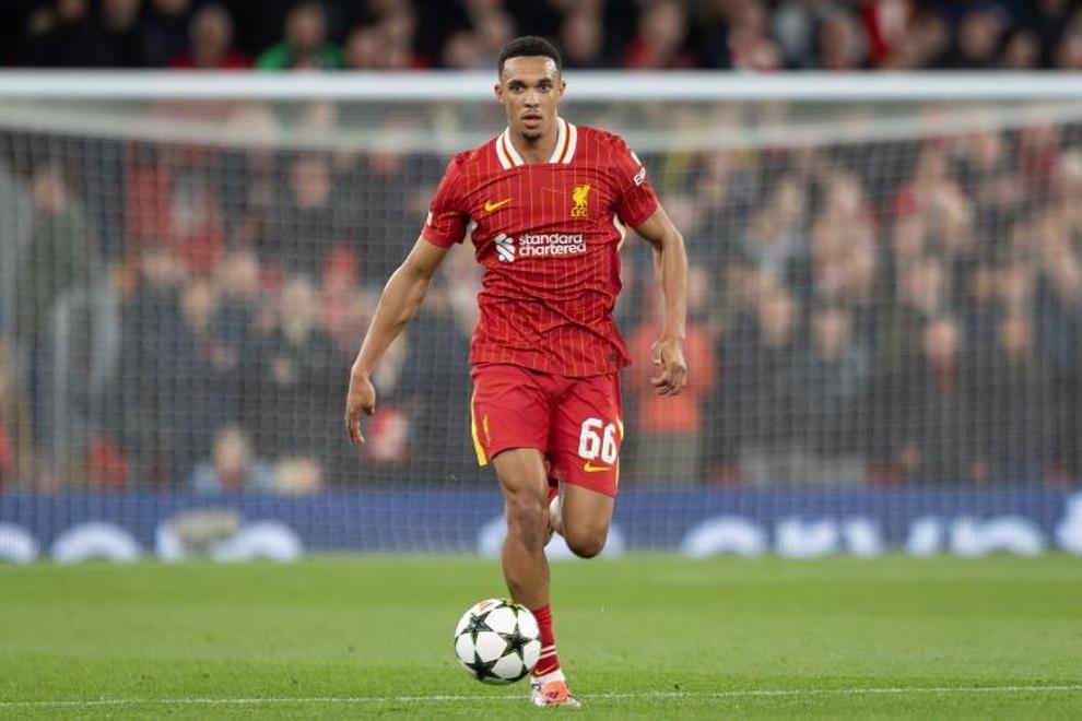 利物浦后场大将抢点稳健,成为防守中坚 利物浦后场大将抢点稳健,成为防守中坚