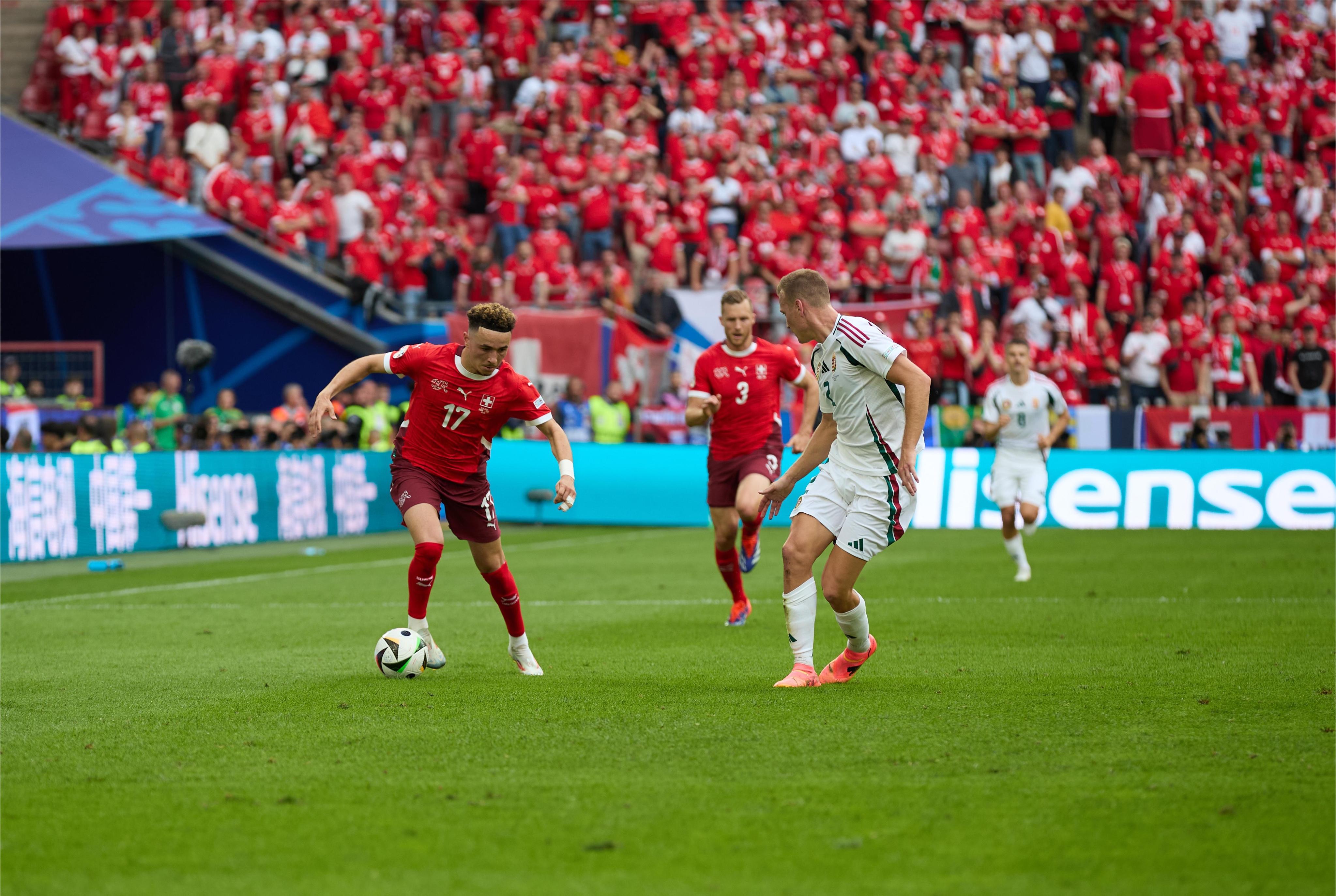 乌拉圭战平亚美尼亚,欧洲杯小组赛不败 乌拉圭战平亚美尼亚,欧洲杯小组赛不败