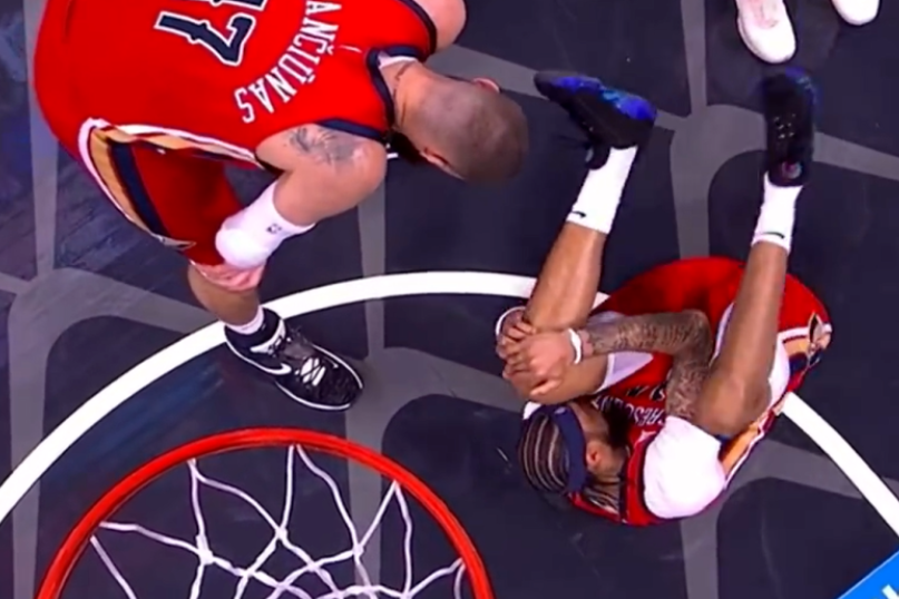 鹈鹕队主场失利,季后赛资格悬念重重 鹈鹕队主场失利,季后赛资格悬念重重