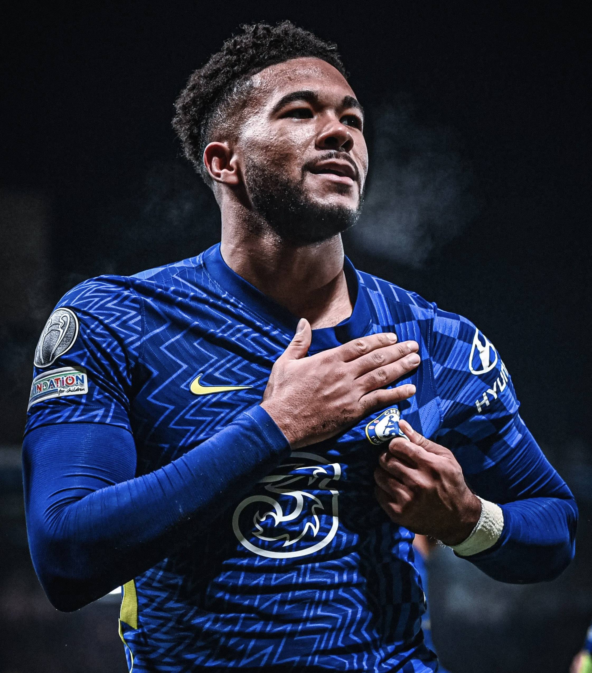 切尔西队签下尼日利亚前锋，增强进攻火力