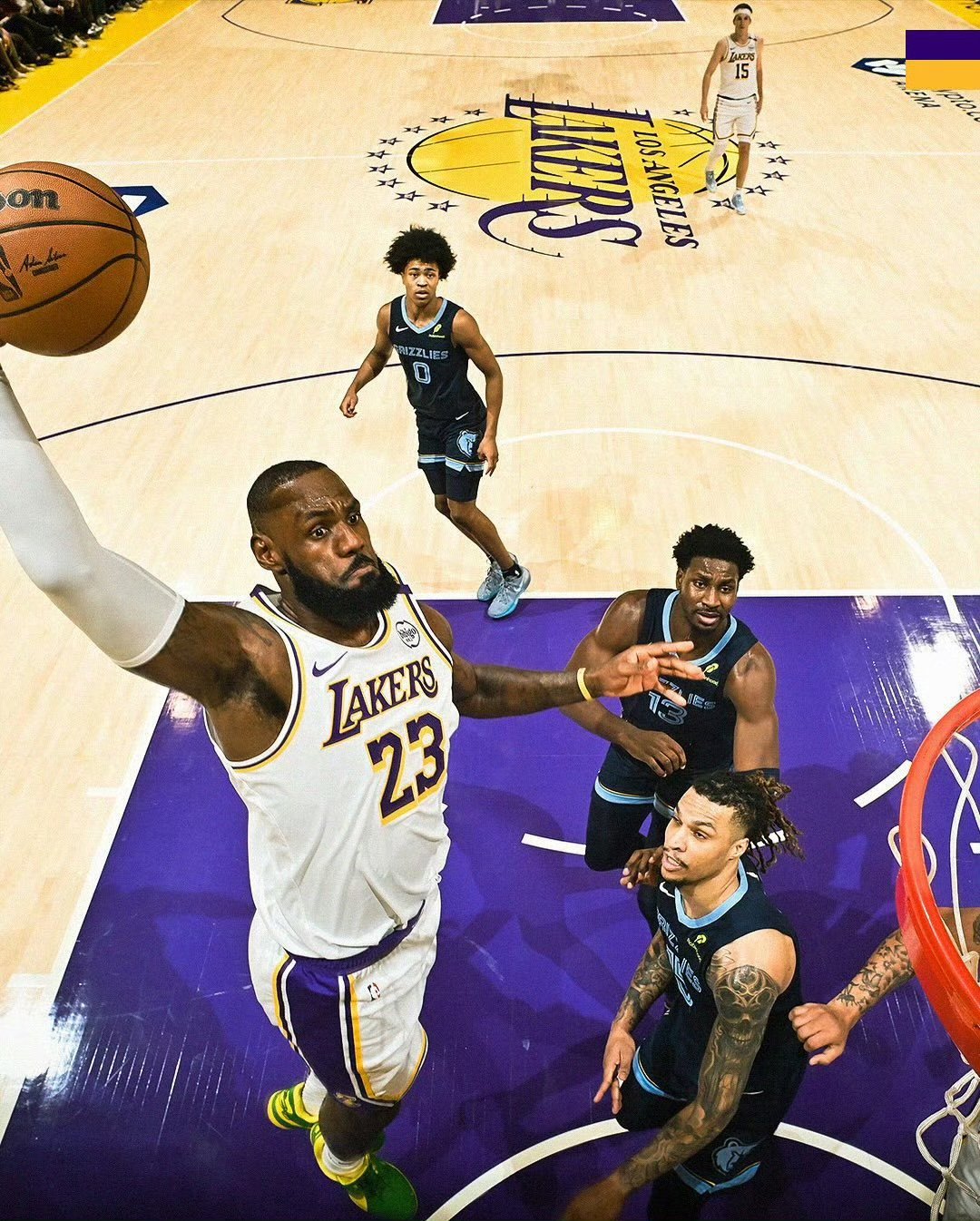 骑士胜灰熊,詹姆斯全方位发挥 骑士胜灰熊,詹姆斯全方位发挥