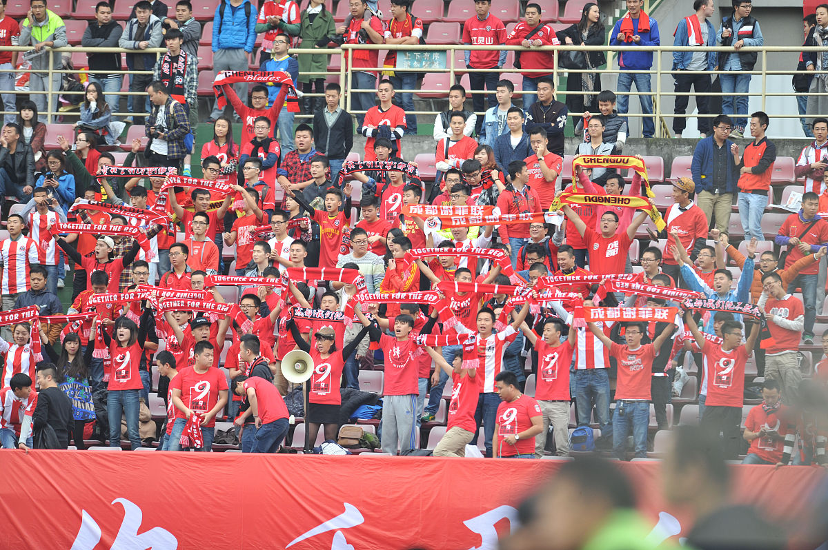 九游体育平台-球队战术调整成功,收获一场胜利