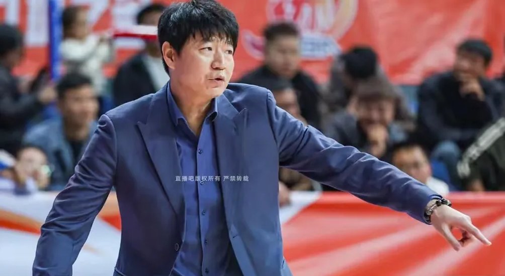 摩特队问题频出,主帅面临新一轮考验的简单介绍 摩特队问题频出,主帅面临新一轮考验的简单介绍