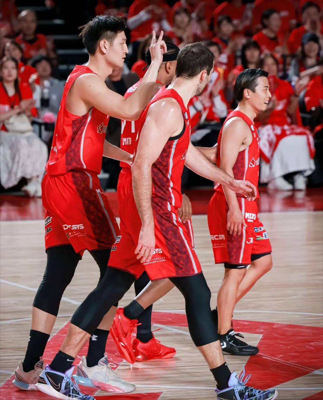 日本篮球明星赛现场热闹非凡 日本篮球明星赛现场热闹非凡