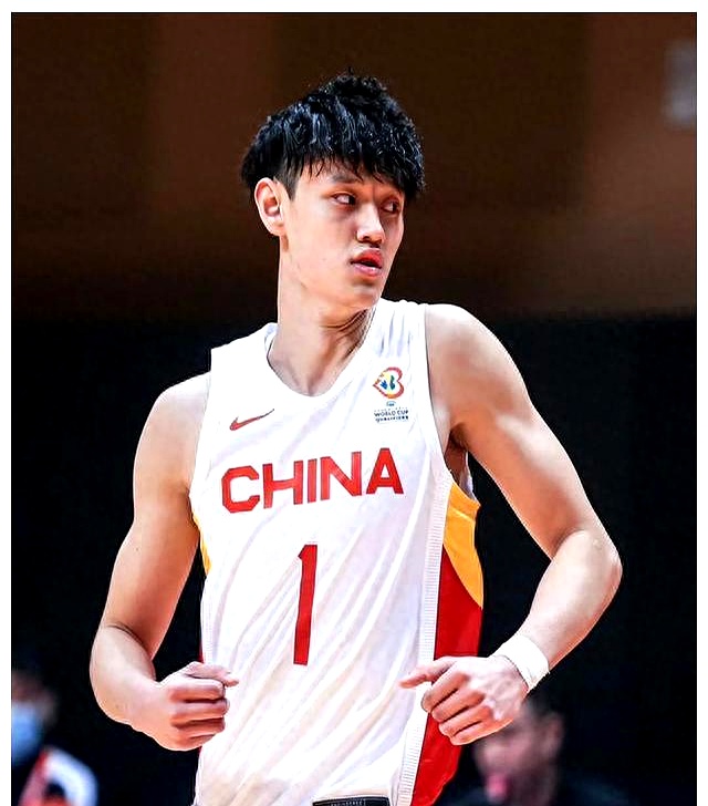 深圳男篮全队发挥出色,豪取胜利的简单介绍 深圳男篮全队发挥出色,豪取胜利的简单介绍