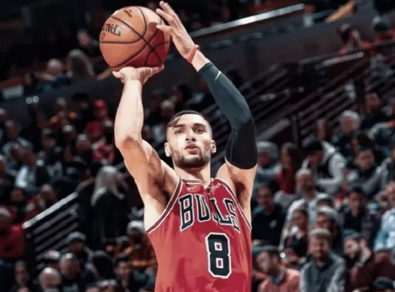 九游中国-包含猛龙力克黄蜂,西亚卡姆高效砍下25分的词条