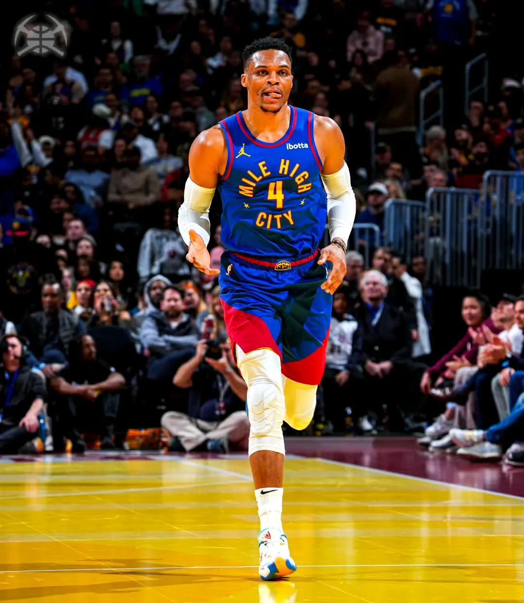 9you娱乐-勇士再胜掘金领跑西部