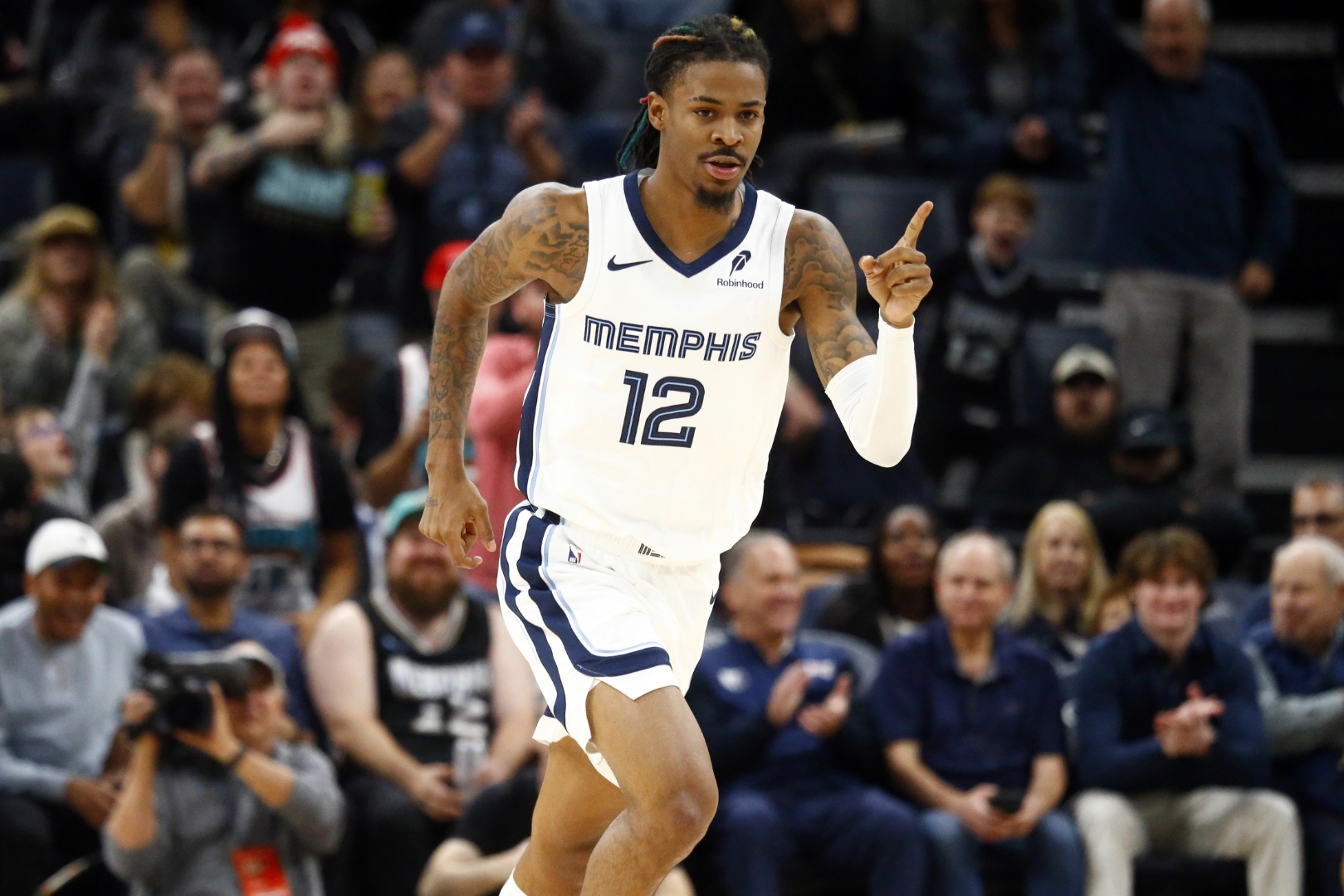 九游体育直播-活塞逆转灰熊,格兰特狂砍