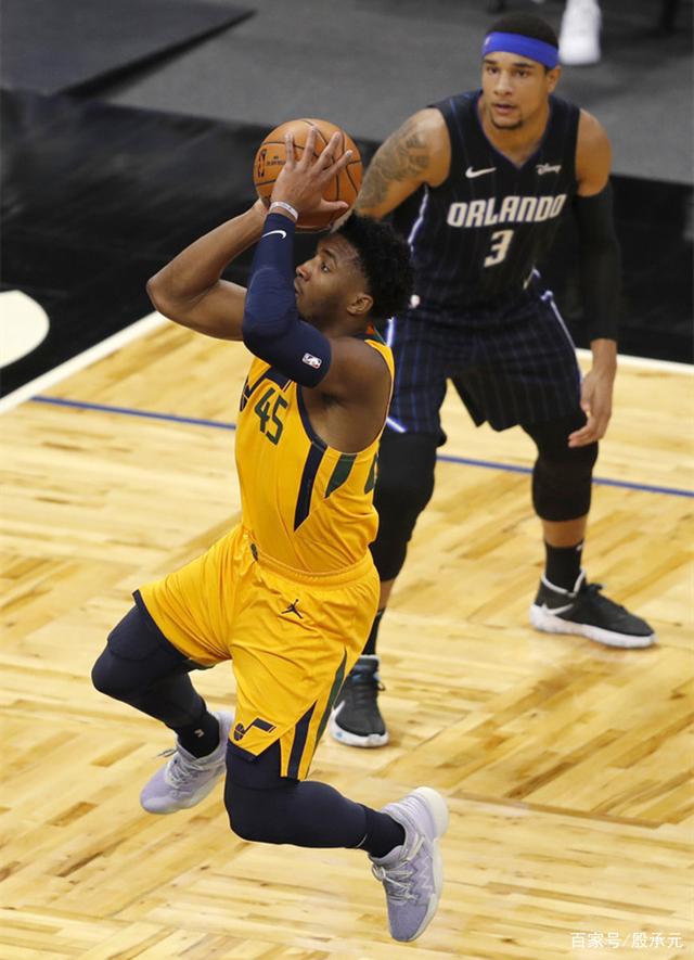 爵士主场告捷!米切尔继续发威 爵士主场告捷!米切尔继续发威